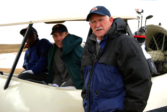 Chris Fitzgerald Neoteric trains Matt Lauer to fly BW1 hovering golf cart